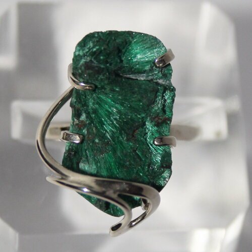 Кольцо True Stones, малахит, размер 19, зеленый