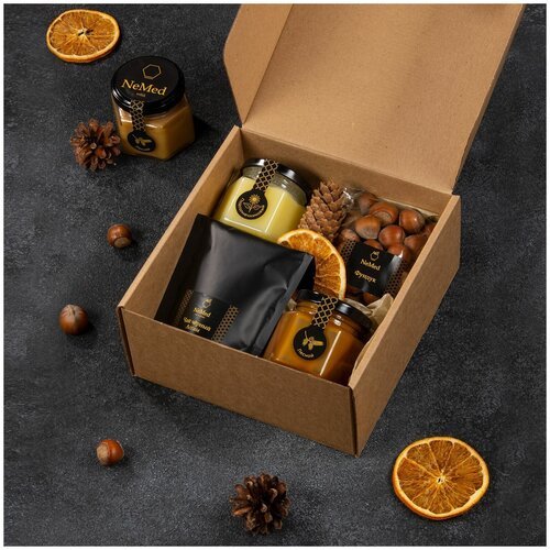 Подарочный набор c фундуком , медом и чаем Лесная поляна