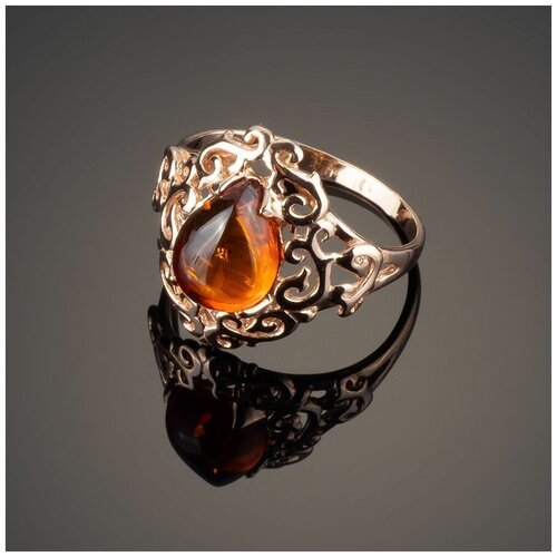 Роскошное позолоченное кольцо с коньячным янтарем 'Екатерина'