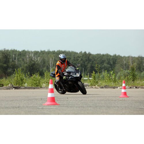 Сертификат Индивидуальное занятие 'Экстремальное вождение мотоцикла' на своей технике (Московская область)